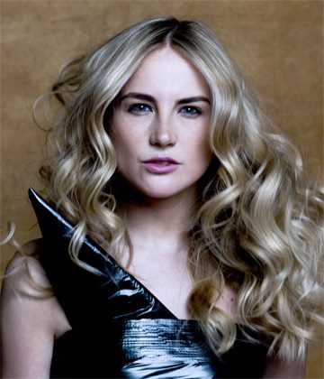 360 420 max 2 top freelance hair & make-up artist London
